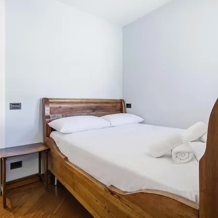 Apartment Hostdomus - Architecture *